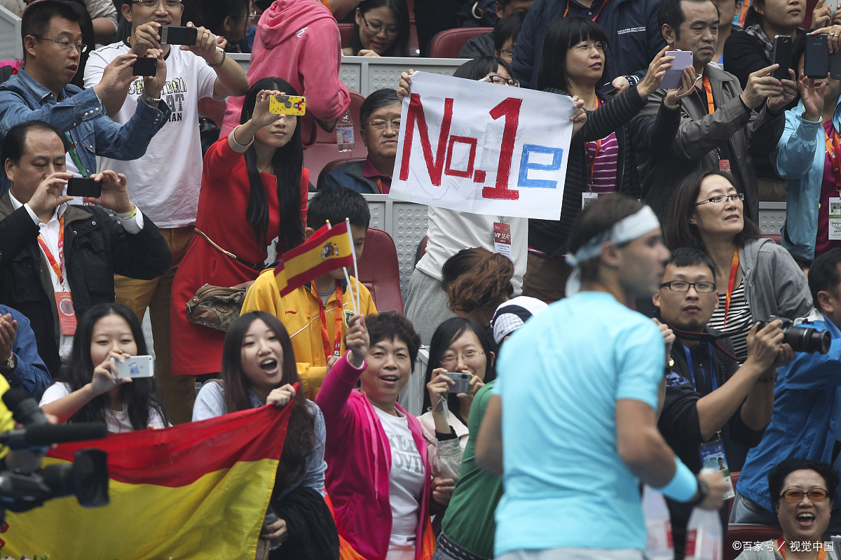 乐鱼官网-包含球迷狂热：疯狂应援让比赛高潮不断的词条