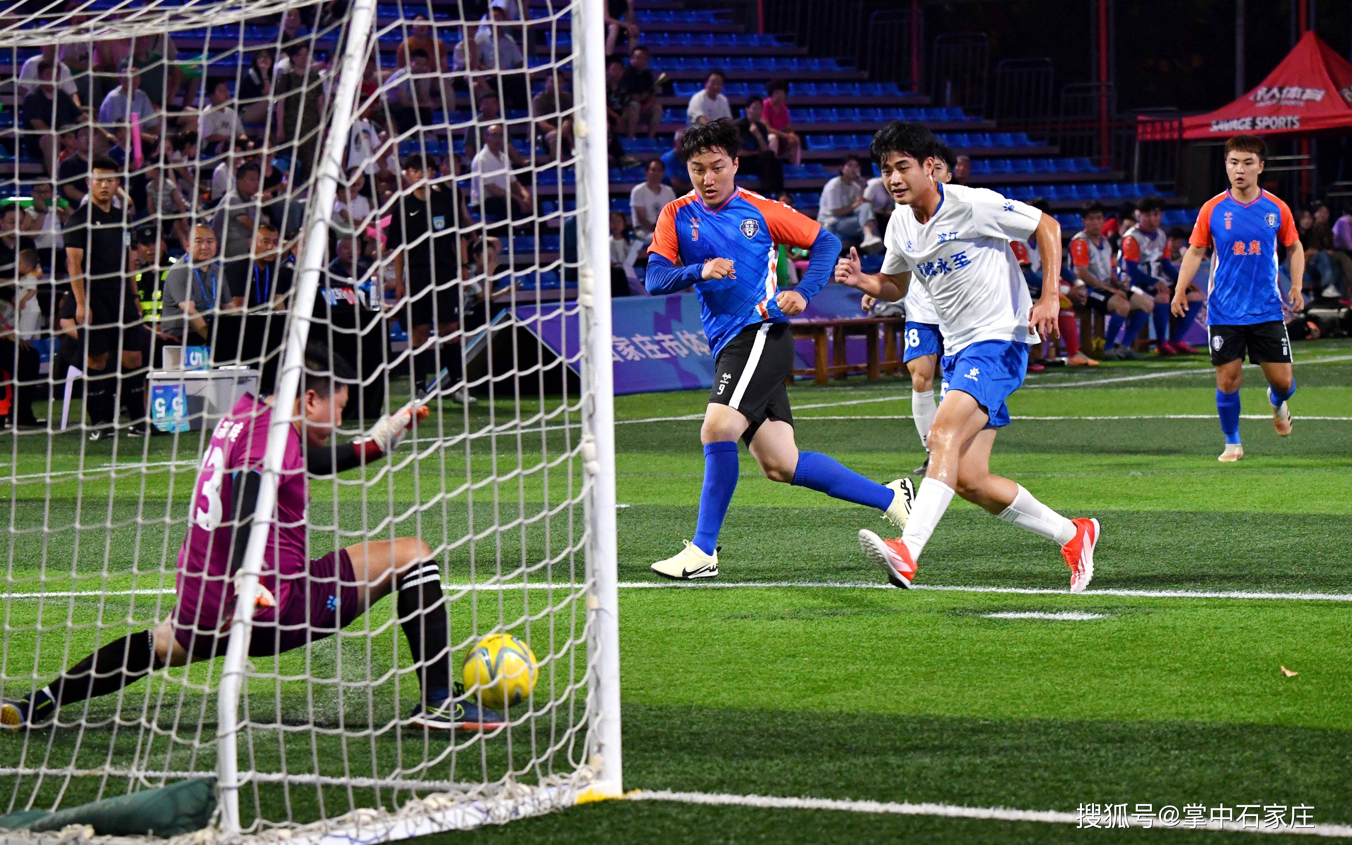 包含特色足球文化融合创新,行业品牌影响力持续扩大的词条 包含特色足球文化融合创新,行业品牌影响力持续扩大的词条