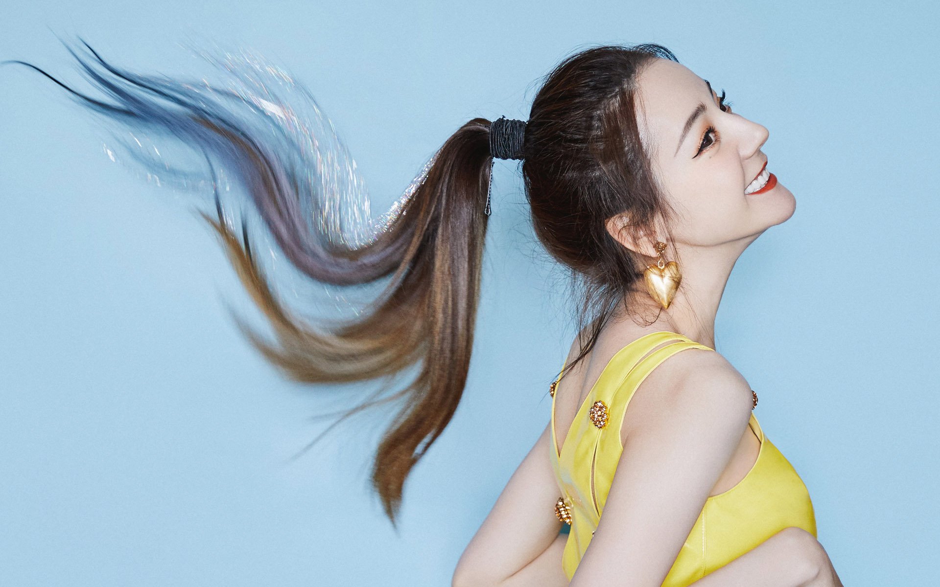 克罗地亚骑手奥利维亚·马尔顿·米哈尔迪内茨在2024年国际马术联合会世界障碍赛中获得第六名，展现出色表现。