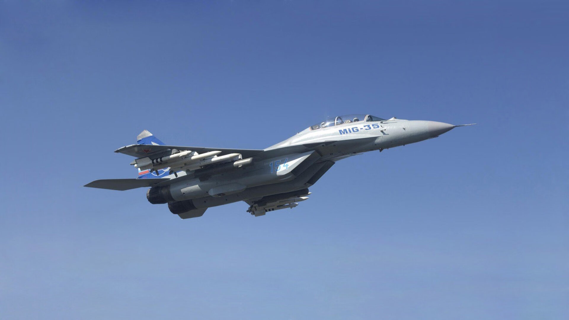 弗兰:他是全黑队反击战术的核心,精准传球和快速启动帮助球队打破僵局